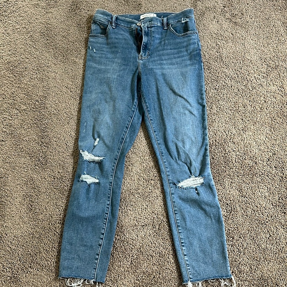 Abercrombie and Fitch High rise super skinny ankle jeans size 29/8 L